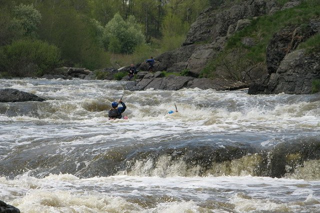 С порога Ревун под Каменском-Уральским госпитализировали четверых туристов