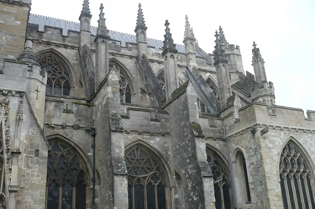 Англиканская церковь разрешила мальчикам носить балетные пачки