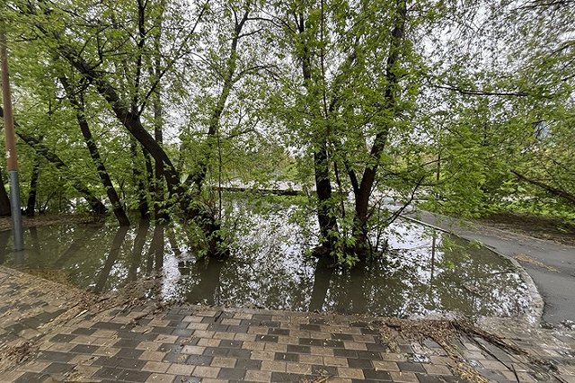 Свердловскую область залило дождём! Когда это закончится?