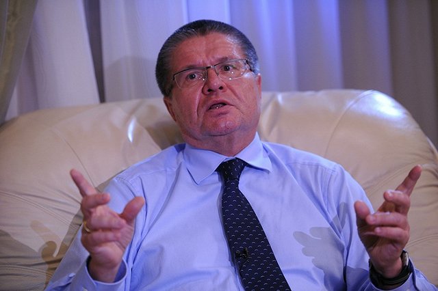 СКР подтвердил задержание Улюкаева с поличным при получении денег