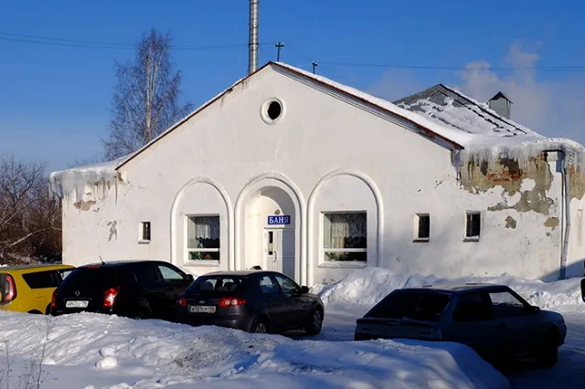 В югорском поселке закрыли единственную баню ради «Пятерочки»
