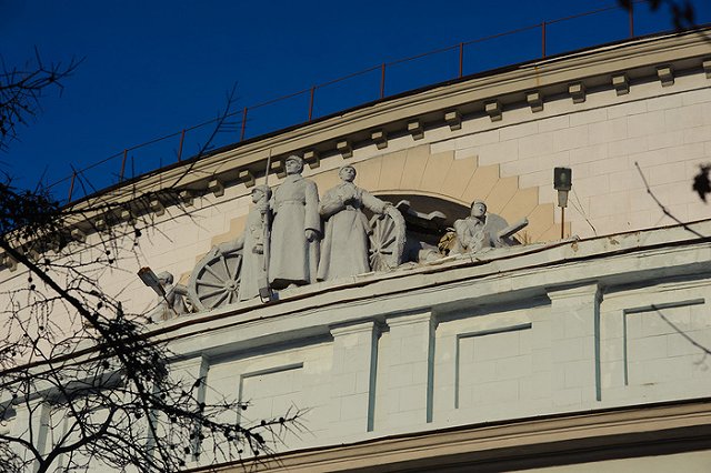 Военные заменили мужчин в сознании россиян