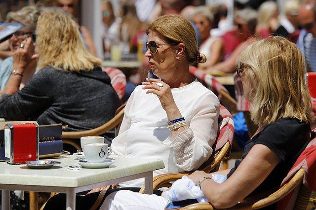 Аналитики предсказали крах рынка сигарет в России