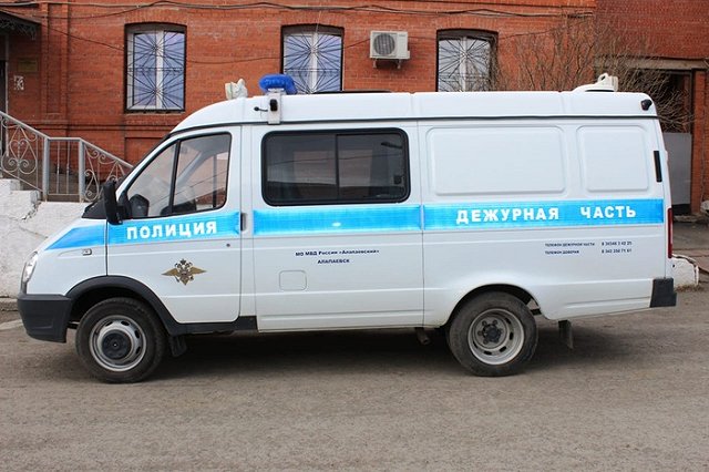 Пьяный уралец избил у дворца культуры 10-летнего мальчика под крики детей