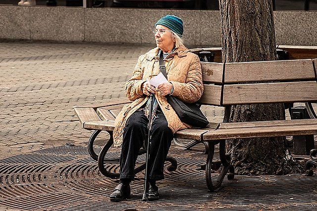 Эксперт объяснила, влияет ли отложенный выход на пенсию на размер последней