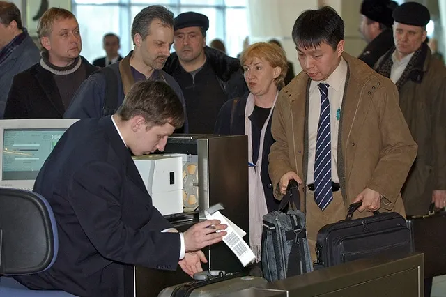 Охрана Домодедово пропустила мужчину с пистолетом