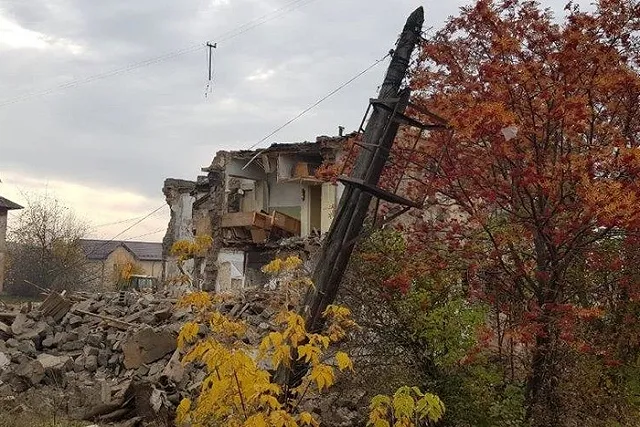 В Арамиле расселили шесть аварийных домов