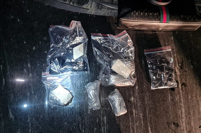 В Екатеринбурге полицейские задержали молодого мужчину с 600 граммами мефедрона