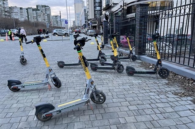 В центре Екатеринбурга запретят ездить на электросамокатах