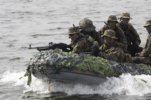 Трое морпехов погибли на учениях &quot;Восток-2014&quot;