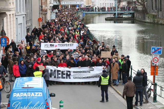 В Париже начался марш единства в память о погибших в терактах