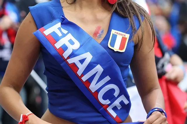 Сборная Франции разгромила Исландию и вышла в полуфинал Евро-2016