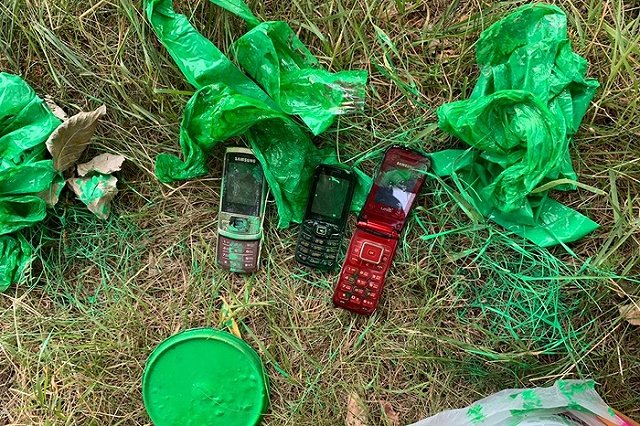 В свердловскую колонию убийце прислали телефоны в банке с краской