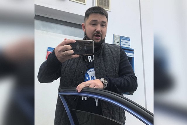 Суд полностью оправдал екатеринбуржца, подравшегося со следователем на «золотом» Lexus