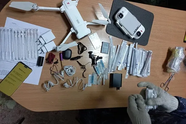 В новолялинскую колонию пытались передать машинку для битья «партаков»