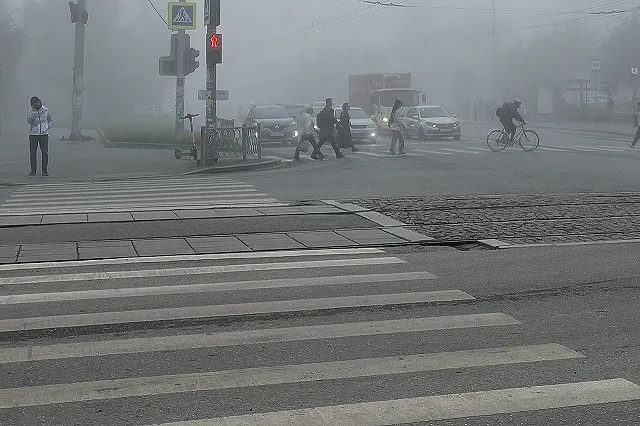 Женщину с ребёнком сбили на пешеходном переходе в Свердловской области