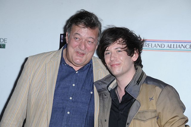 Стивен Фрай с мужем решили завести ребенка