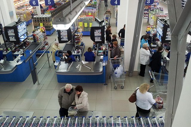 В Тюмени снова убили продавца и украли инкассаторскую сумку с деньгами