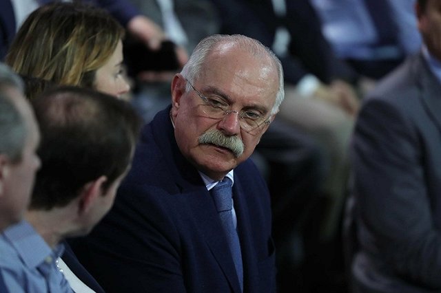 Политолог: Никита Михалков потерял статус «любимого режиссера Путина»