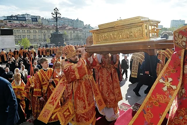 Мощи Николая Чудотворца вернули в Италию