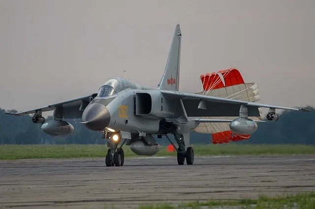 Самолёты китайских участников конкурса «Авиадартс» дозаправились в Кольцово