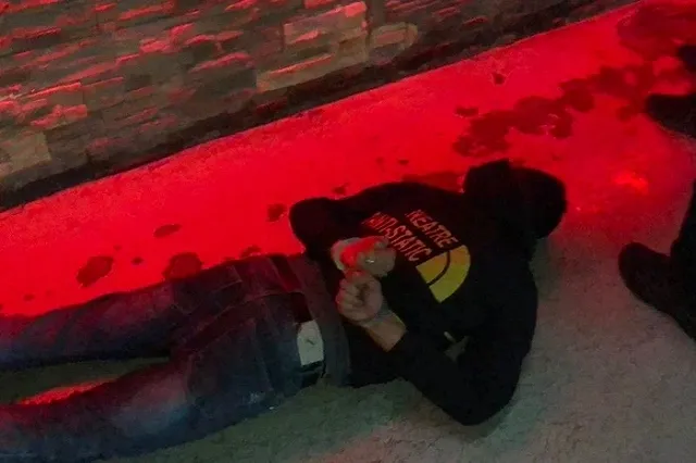 В Екатеринбурге оперативники скрутили вора, вытащившего в автобусе смартфон у пассажирки