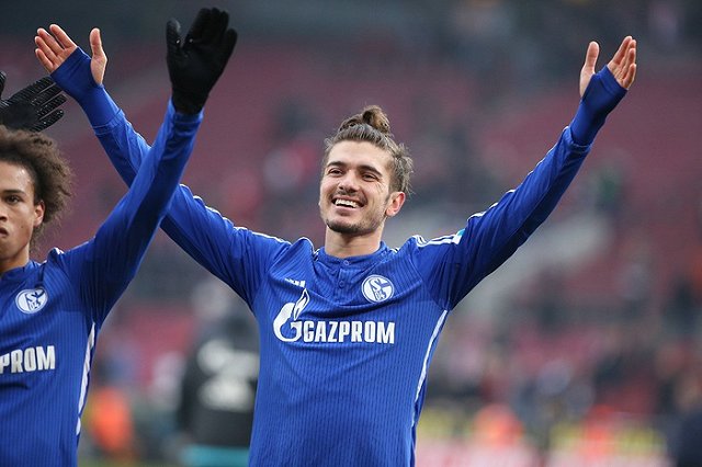 Получивший паспорт России немецкий футболист извинился за чтение гимна Украины