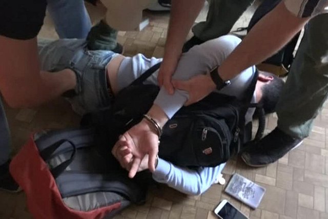 За шпионаж для Украины в Крыму задержан российский военнослужащий и его подруга