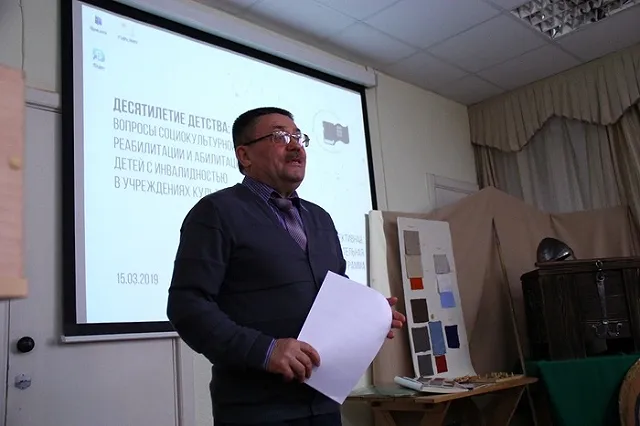 Уральский родительский комитет встал на защиту детского омбудсмена