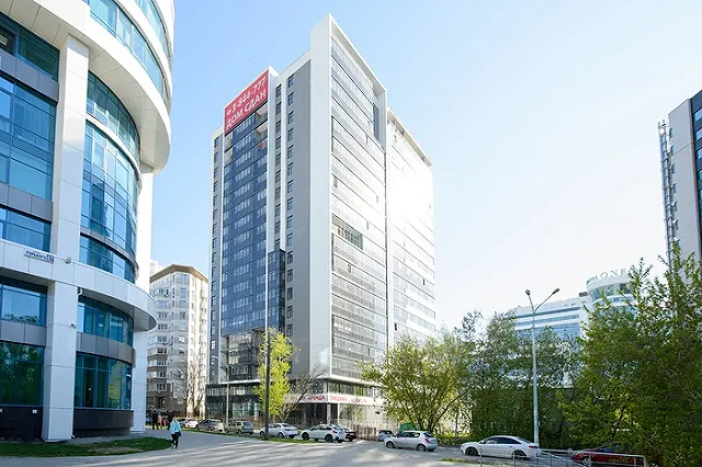 Элитный жилой комплекс в центре Екатеринбурга остался без мусорных баков