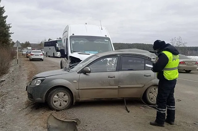 Пассажирка KIA погибла в дорожной аварии под Сысертью