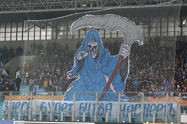 Во время матча «Спартак» — «Краснодар» умерли двое болельщиков