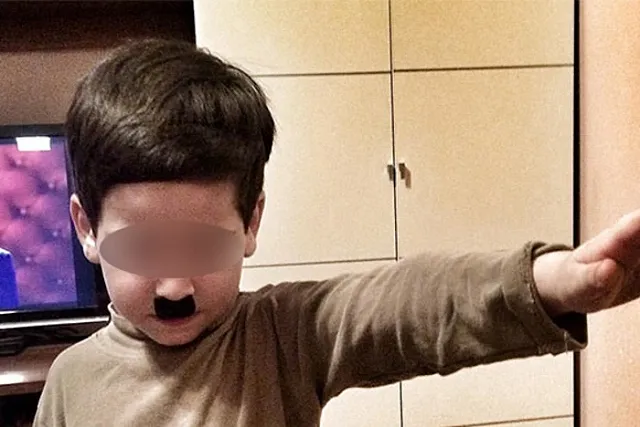 Звёзды «Дома-2» сфотографировали сына в образе Гитлера