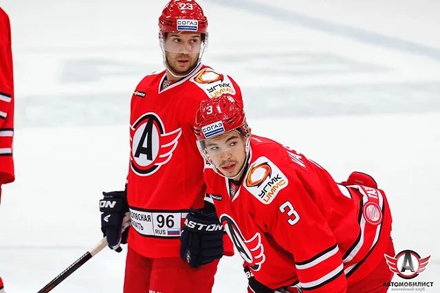 СМИ: «Автомобилист» проигрывает, чтобы отомстить тренеру