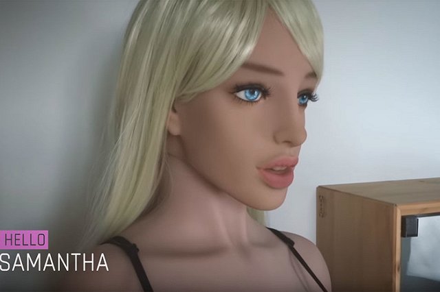 В скором времени секс-робот сможет рожать