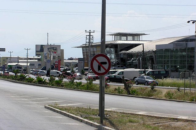 В Екатеринбурге запретили несколько поворотов на Репина