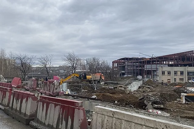 В Екатеринбурге опять отложили открытие важной улицы возле «Калины»