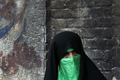 Британку осудили на 20 лет в Иране за сообщение в Facebook