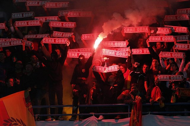 Болельщики сорвали матч Черногория — Россия