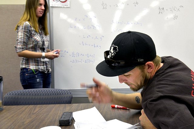 Репетиторы в Москве зарабатывают в 3 раза больше учителей