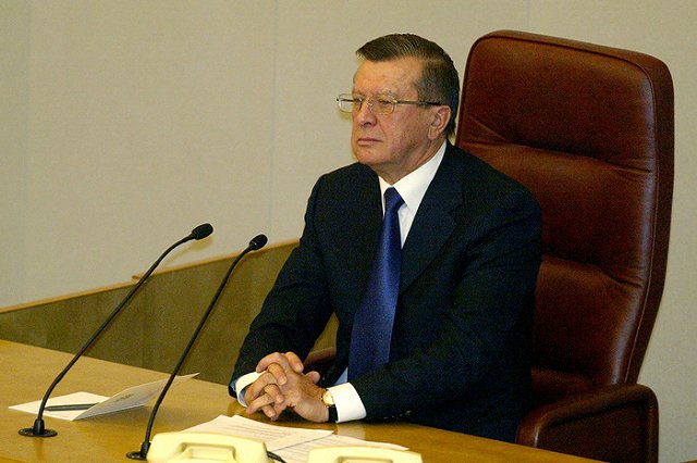 Зубков продал акции «Газпрома» в день распоряжения о дивидендах госкомпаний