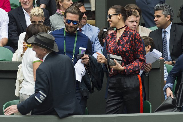 СМИ узнали о беременности модели Ирины Шейк