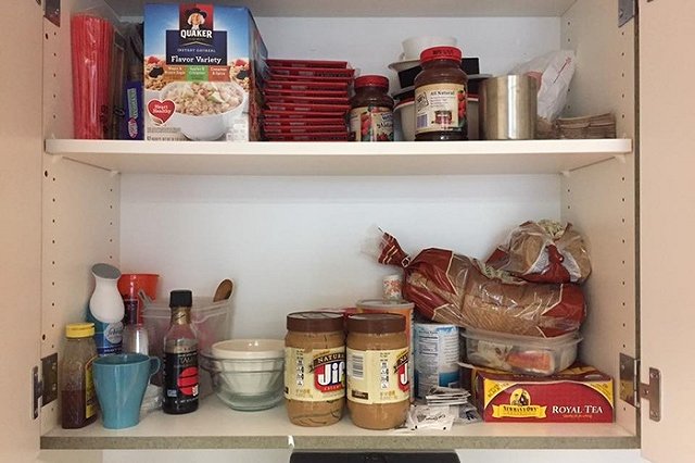 В США педагоги открыли в классах кладовые с едой для голодных детей