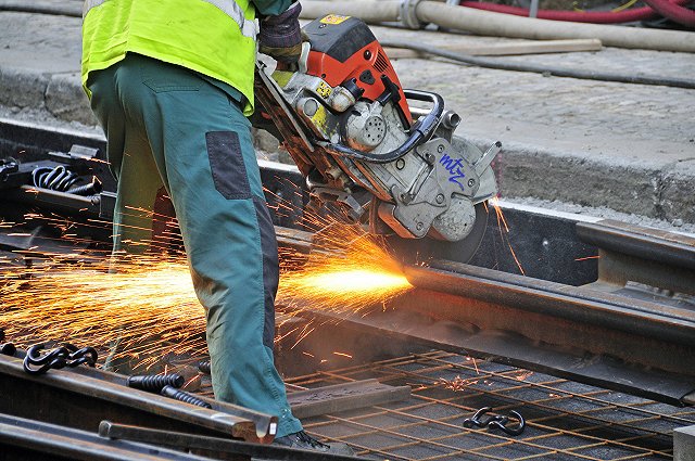 «Гортранс» информирует: схема движения трамваев по Ленина в выходные изменится