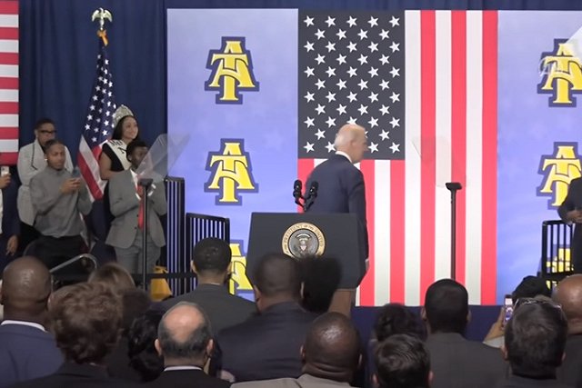 Байден выступит сегодня с заявлением по ситуации вокруг Украины