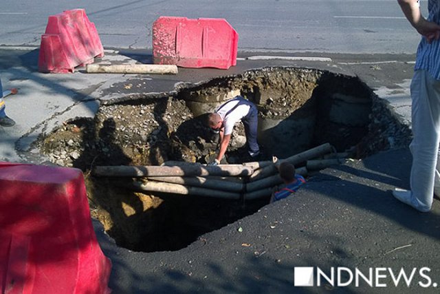 Проверкой дороги близ перекрестка Малышева — Восточная займется прокуратура