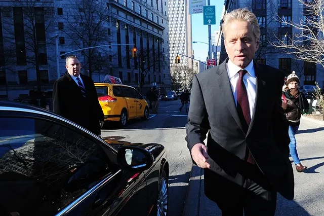 Майкл Дуглас заставлял маленького сына разносить наркотики на вечеринках