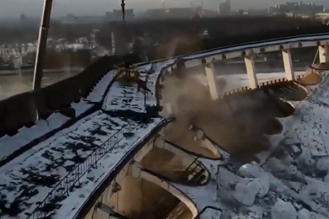 Ройзман прокомментировал ЧП при демонтаже спорткомплекса в Петербурге