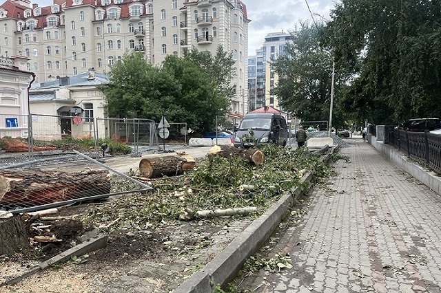 Улицу в центре Екатеринбурга закрывают до конца лета