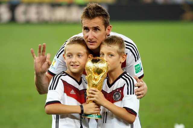 Клозе завершил международную карьеру